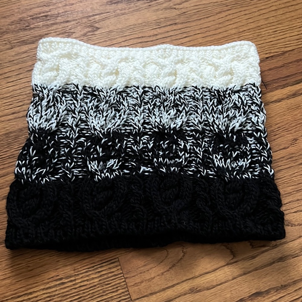 Infinity neck scarf